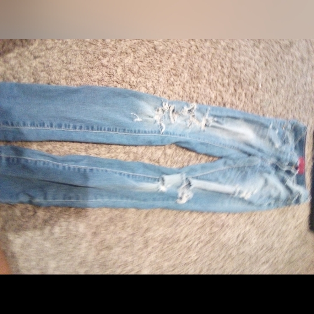 Ripped jeans